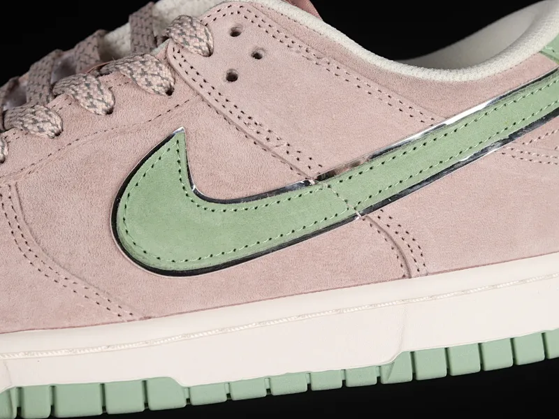 All Categories Nk SB Dunk Series Nk SB Dunk Low Low-top sneakers Otomo Katsuhiro x Nk SB Dunk Low "Steamboy OST" Creative customization collaboration Otomo Katsuhiro co-branded SB low-top sports casual sneakers ST1391-207